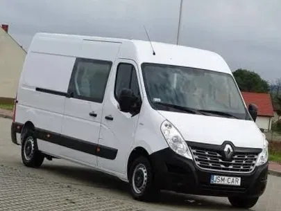 Wynajem busa brygadówki Renault Master 7-osobowy – Ogrodzieniec
